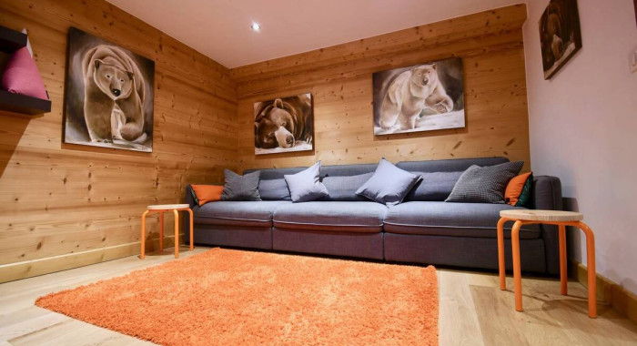 Chalet Golden Eagle, Courchevel 1650 ski chalet, image 4